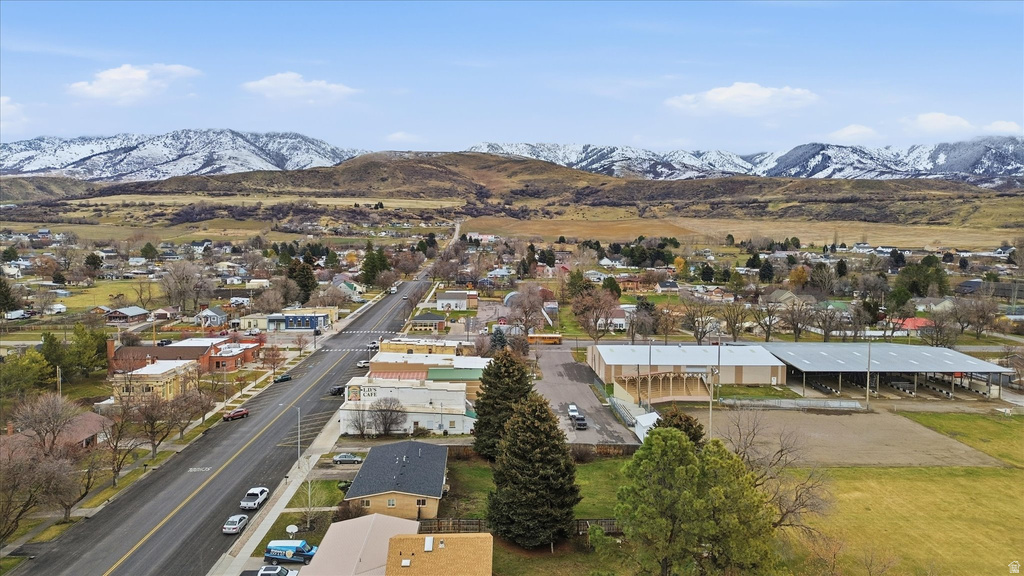 63 W MAIN ST Richmond, UT 84333