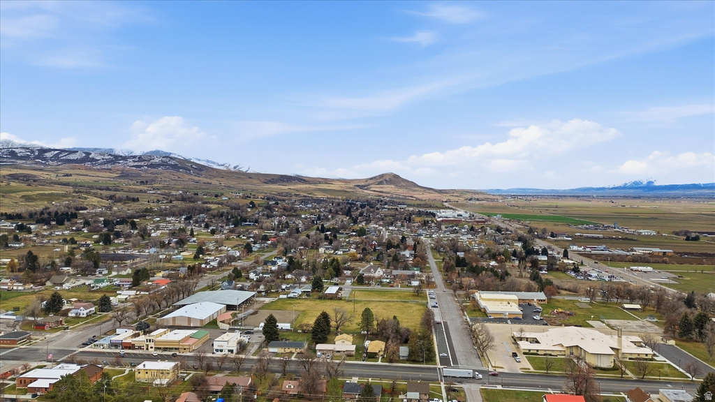 63 W MAIN ST Richmond, UT 84333