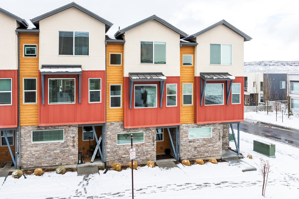 6684 N SILVER CREEK DR Park City, UT 84098