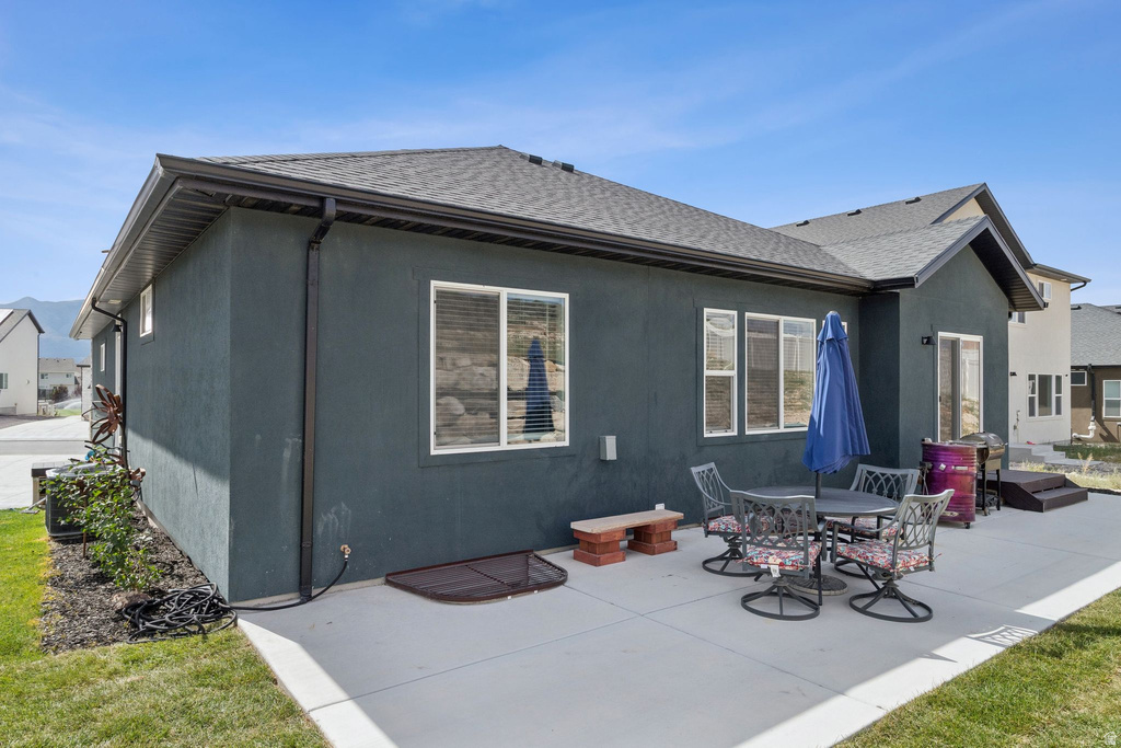 7926 N BRISTLECONE RD Eagle Mountain, UT 84005