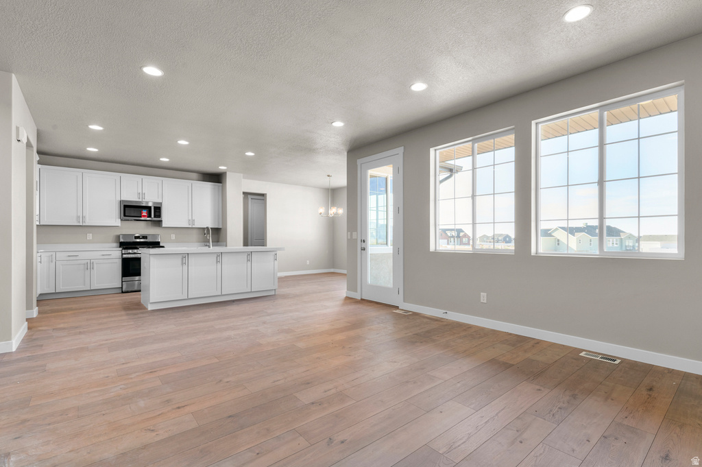 566 W COYOTE RIDGE RD Grantsville, UT 84029