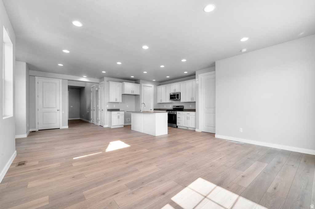 1035 W SPARROW WAY Stansbury Park, UT 84074