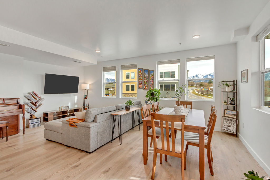 8392 S SKY MIRROR LN #203 Midvale, UT 84047