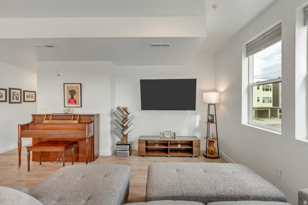 8392 S SKY MIRROR LN #203 Midvale, UT 84047