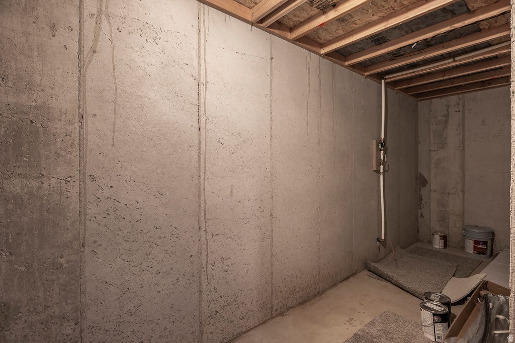 129 S 940 E Santaquin, UT 84655