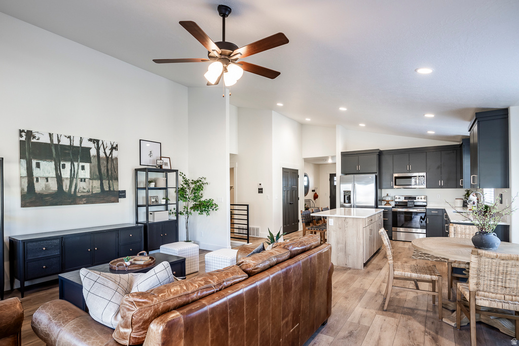 129 S 940 E Santaquin, UT 84655