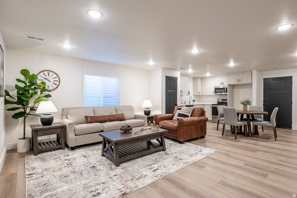 129 S 940 E Santaquin, UT 84655