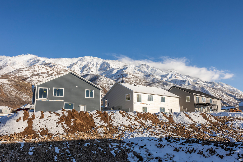 129 S 940 E Santaquin, UT 84655