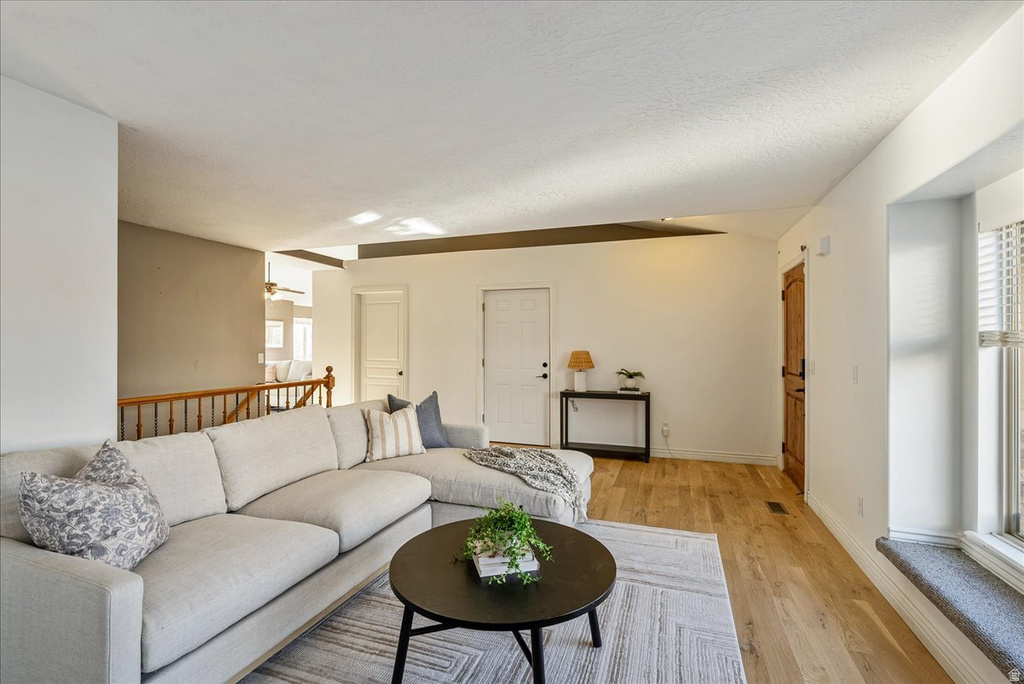 842 E 2150 S Bountiful, UT 84010