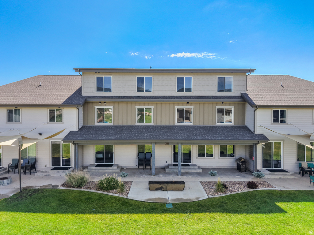 175 S BLUE TOPAZ ST Garden City, UT 84028