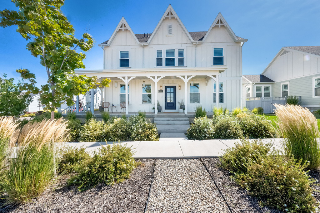 6889 W LAKE AVE South Jordan, UT 84009