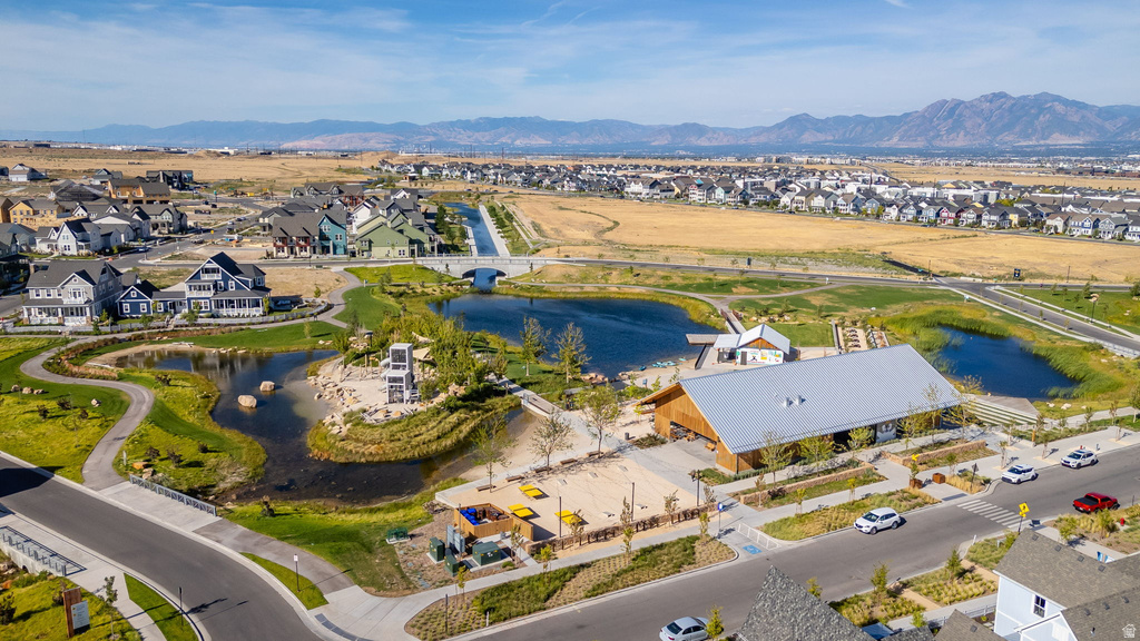 6889 W LAKE AVE South Jordan, UT 84009