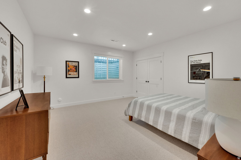 6889 W LAKE AVE South Jordan, UT 84009