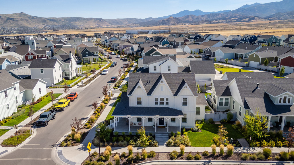 6889 W LAKE AVE South Jordan, UT 84009