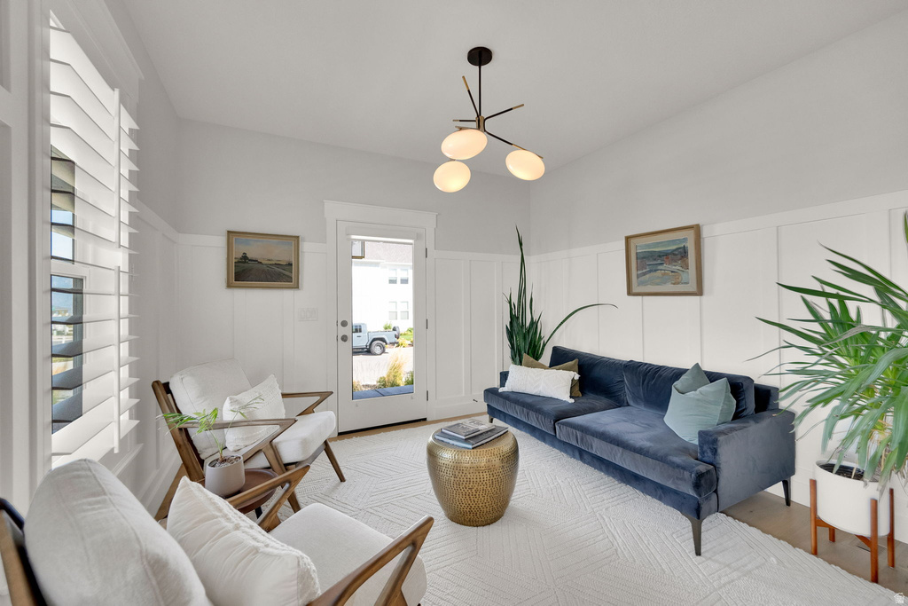 6889 W LAKE AVE South Jordan, UT 84009