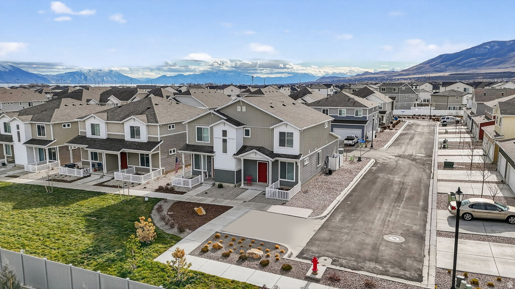 84 E FAIRMONT PL Saratoga Springs, UT 84045