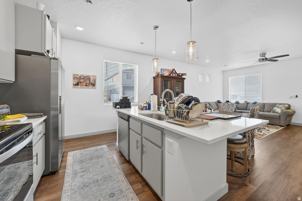 84 E FAIRMONT PL Saratoga Springs, UT 84045