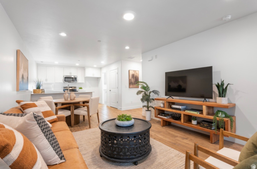 1590 S 900 W #602 Salt Lake City, UT 84104