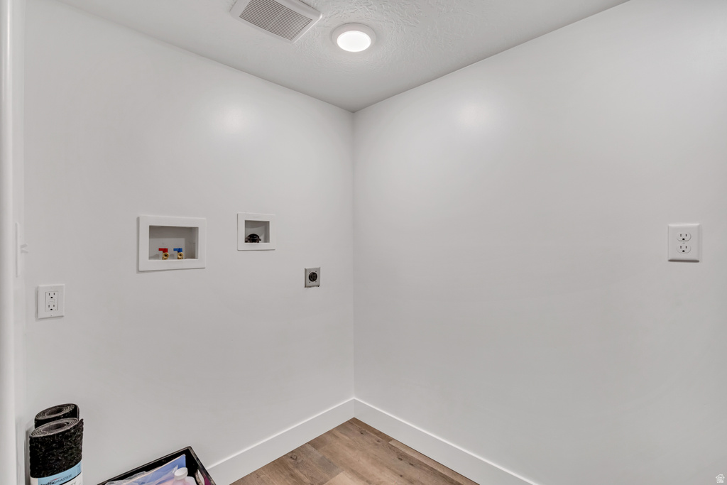 341 E EDGEMONT DR North Salt Lake, UT 84054