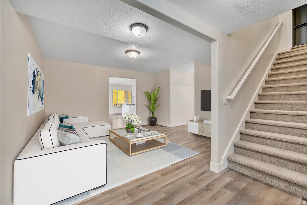 341 E EDGEMONT DR North Salt Lake, UT 84054