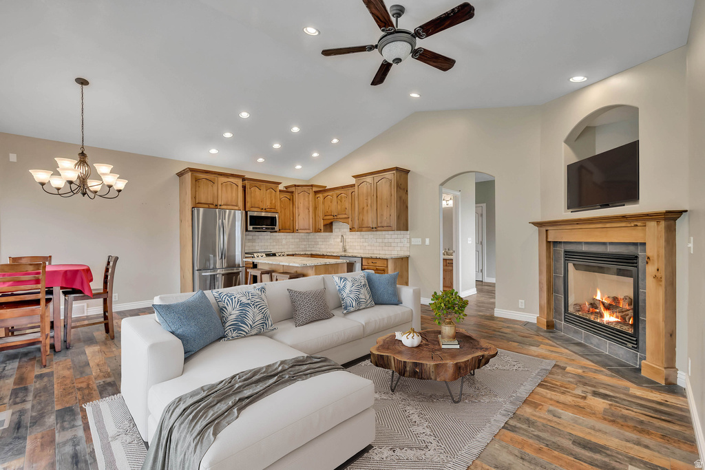 341 E EDGEMONT DR North Salt Lake, UT 84054