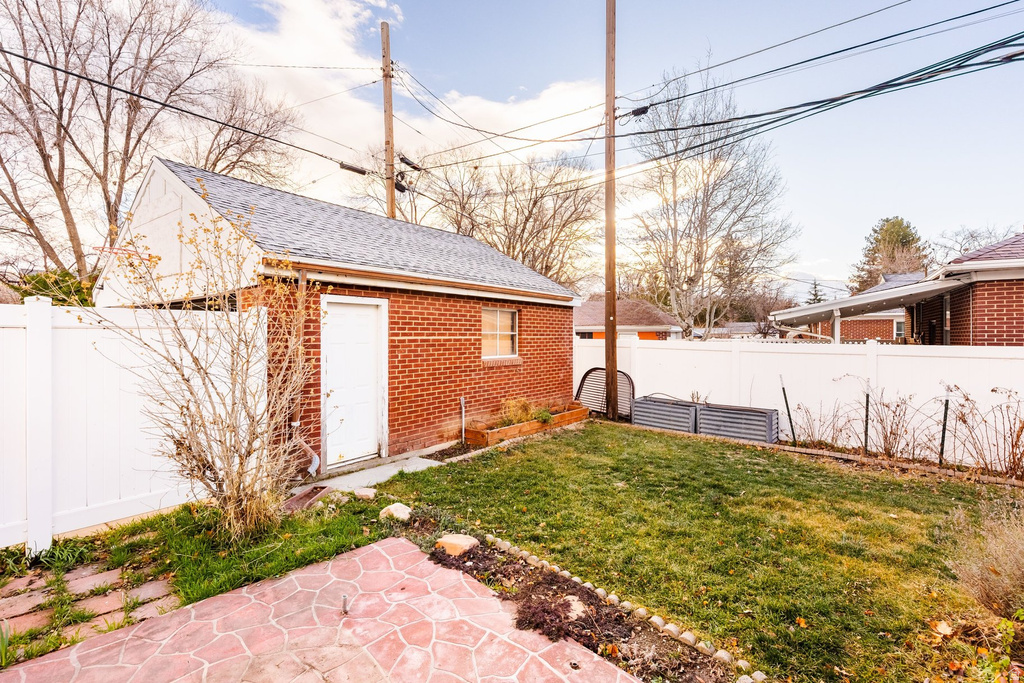 2911 S JUDITH ST Salt Lake City, UT 84106