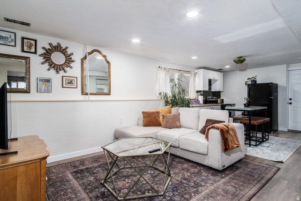 6553 W 3880 S West Valley City, UT 84128