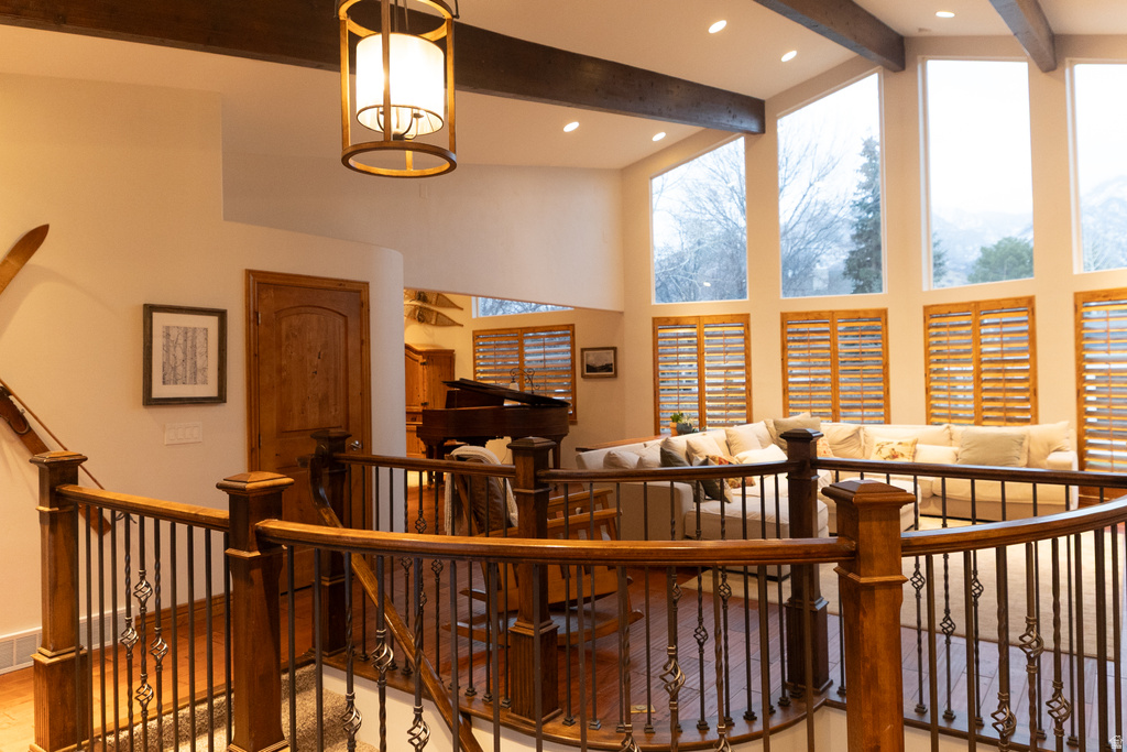 8867 S EAST HILLS DR Sandy, UT 84093