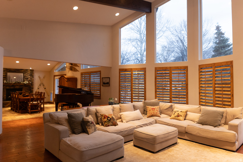 8867 S EAST HILLS DR Sandy, UT 84093