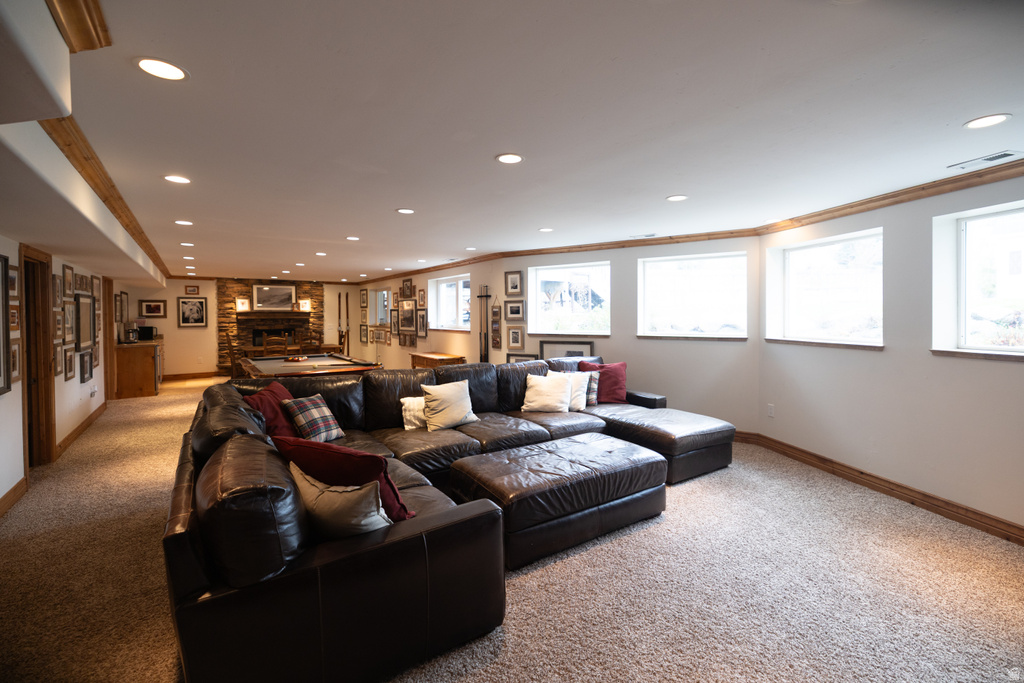 8867 S EAST HILLS DR Sandy, UT 84093