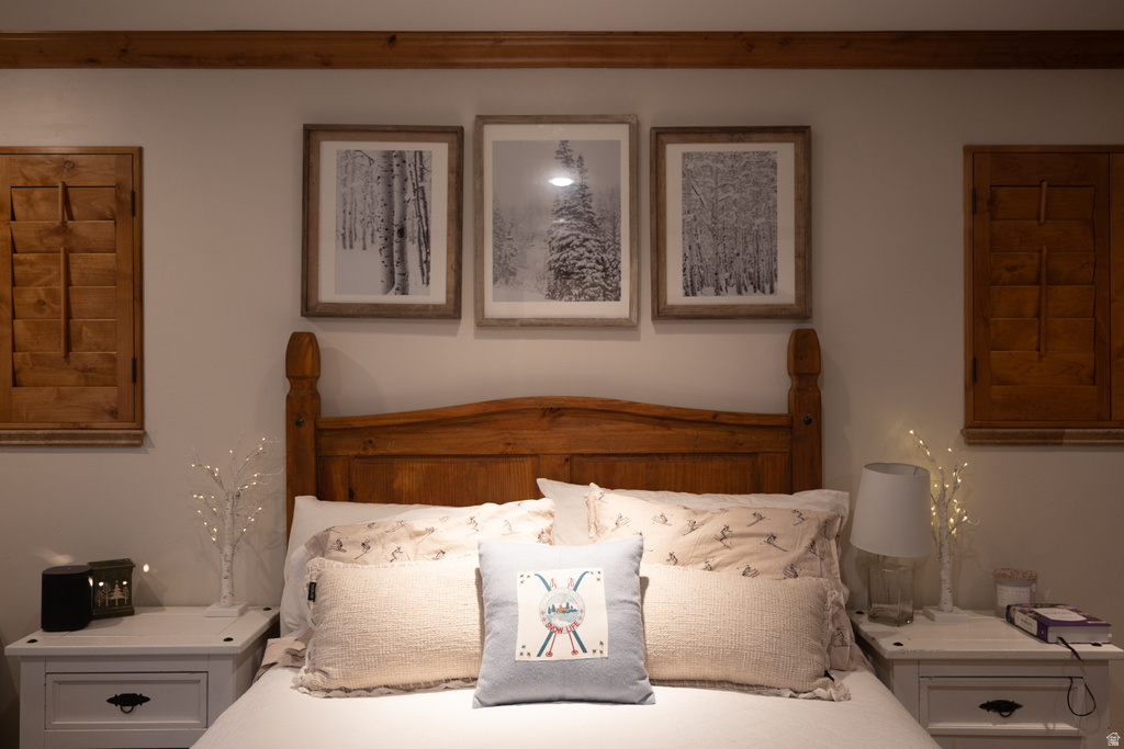 8867 S EAST HILLS DR Sandy, UT 84093