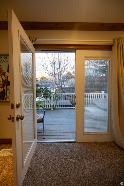 8867 S EAST HILLS DR Sandy, UT 84093