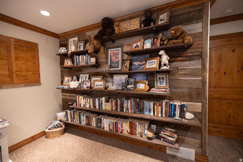 8867 S EAST HILLS DR Sandy, UT 84093