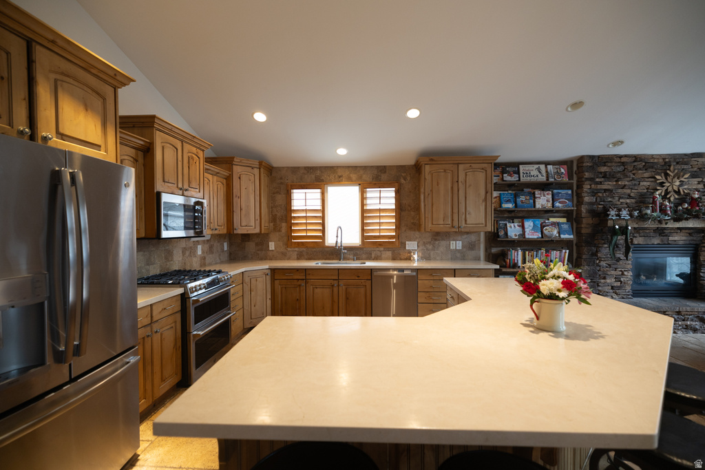 8867 S EAST HILLS DR Sandy, UT 84093