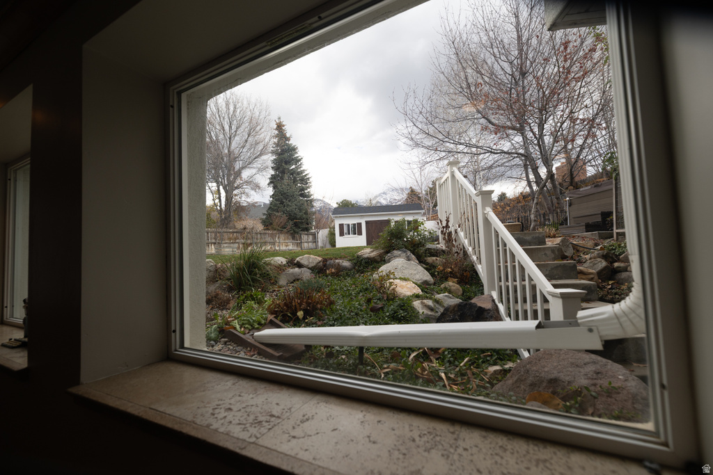 8867 S EAST HILLS DR Sandy, UT 84093