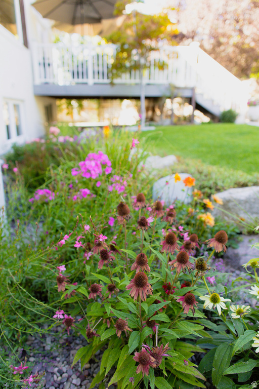 8867 S EAST HILLS DR Sandy, UT 84093