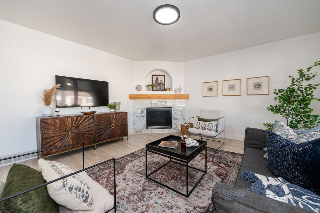 4222 W CHESTNUT VIEW DR DR South Jordan, UT 84009