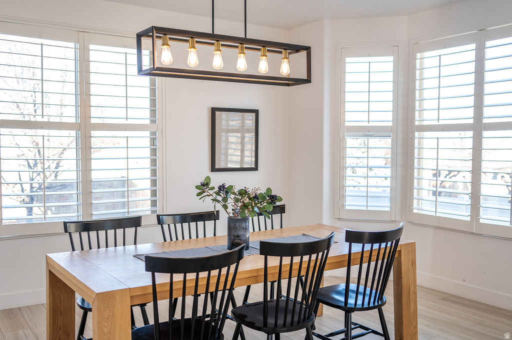 4222 W CHESTNUT VIEW DR DR South Jordan, UT 84009