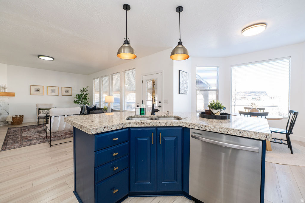 4222 W CHESTNUT VIEW DR DR South Jordan, UT 84009