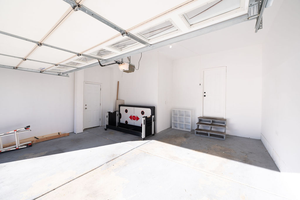 4222 W CHESTNUT VIEW DR DR South Jordan, UT 84009