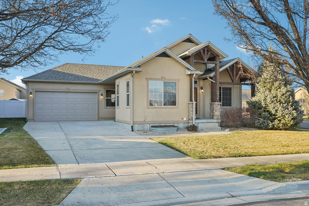 7924 S RANCHHAND RD West Jordan, UT 84081