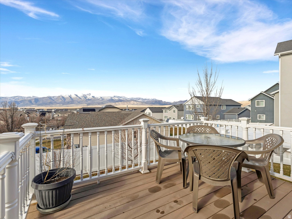 7817 N BLUE SPRUCE RD Eagle Mountain, UT 84005