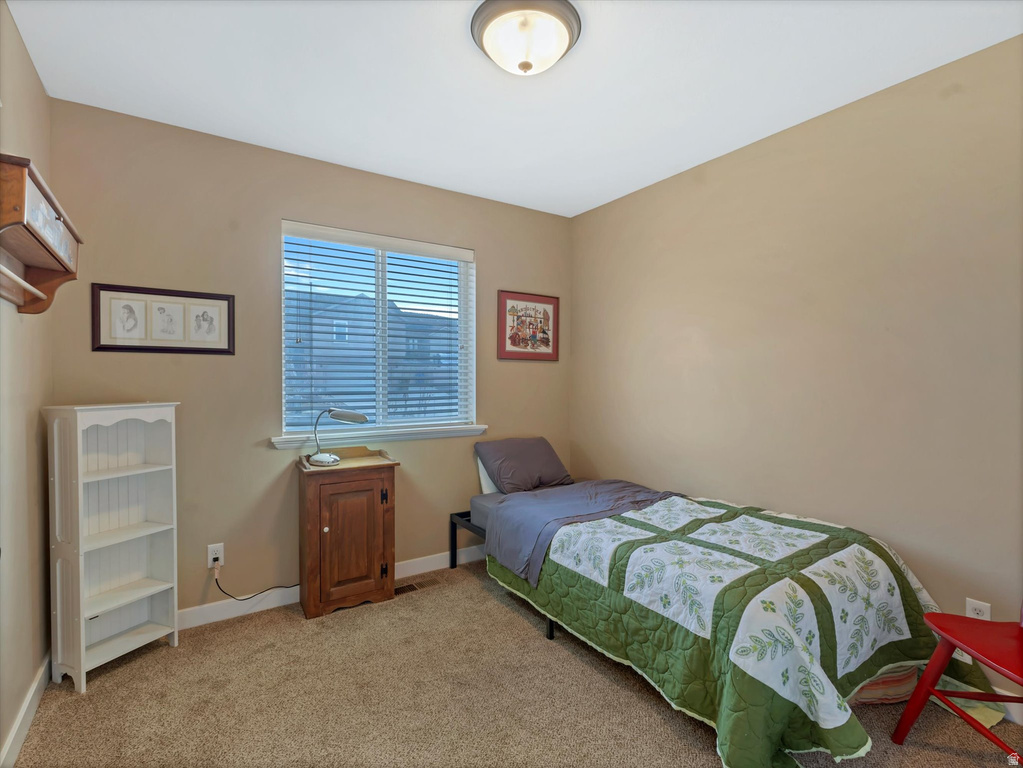 7817 N BLUE SPRUCE RD Eagle Mountain, UT 84005