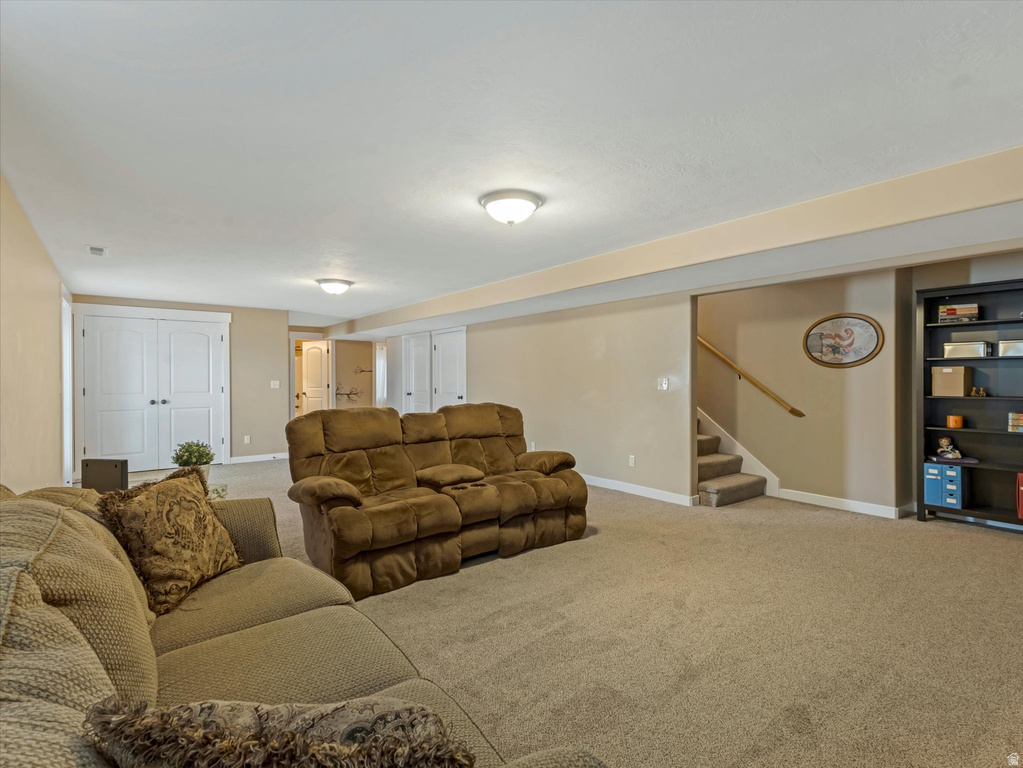 7817 N BLUE SPRUCE RD Eagle Mountain, UT 84005