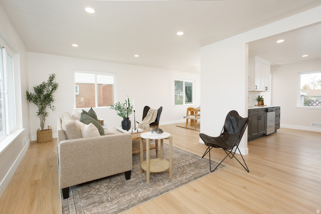 139 W COLUMBIA DR Midvale, UT 84047