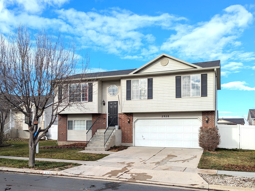 2928 W 2075 S Syracuse, UT 84075
