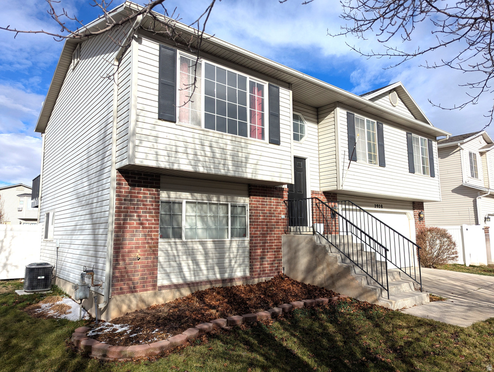 2928 W 2075 S Syracuse, UT 84075