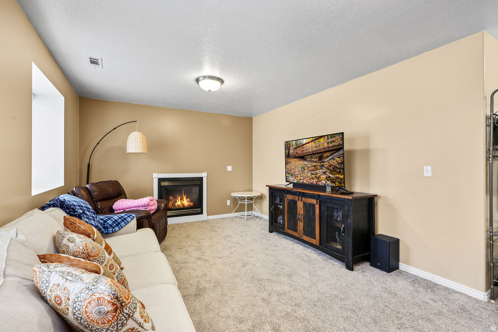 1263 N 780 W Clinton, UT 84015