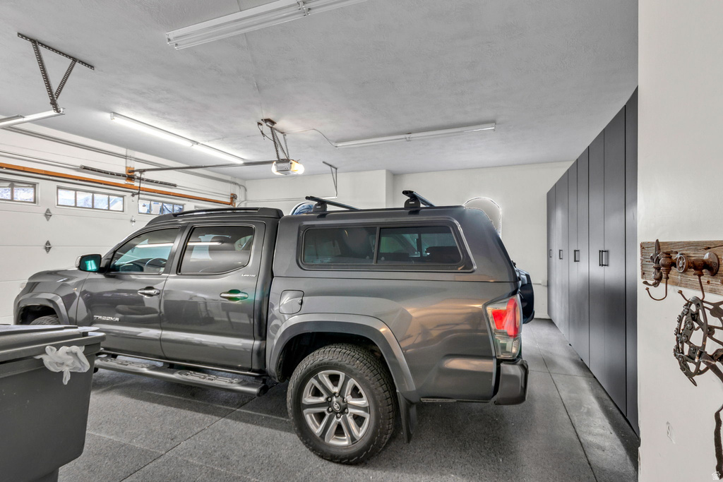 649 CORDOVA CT North Salt Lake, UT 84054