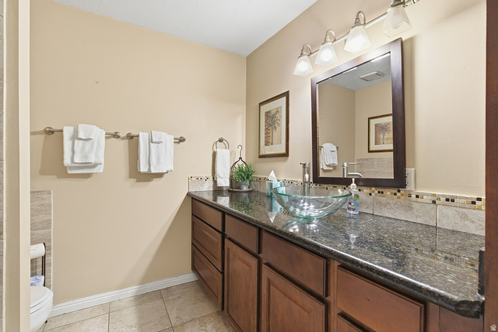 3581 E LONE BROOK LN Salt Lake City, UT 84121